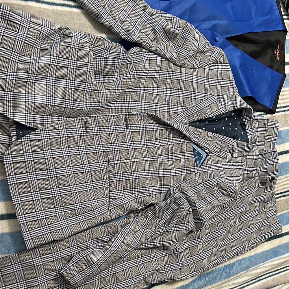 Men's Gray Plaid Suit